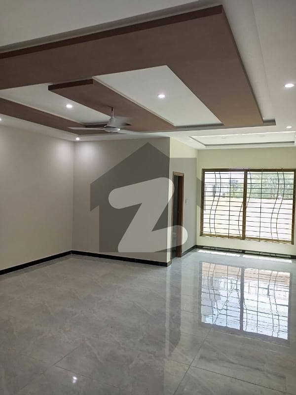 BRAND NEW BEAUTIFULL HOUSE FOR SALE BRAND NEW BEAUTIFULL HOUSE FOR SALE