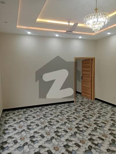 Spacious 10 Marla Upper Portion for Rent in Prime Location