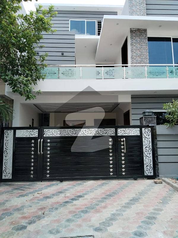 Beautiful & Prime Location House For Sale Beautiful & Prime Location House For Sale