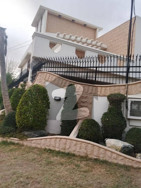 ڈی ایچ اے فیز 6 ڈی ایچ اے ڈیفینس,کراچی میں 6 کمروں کا 1 کنال مکان 12.75 کروڑ میں برائے فروخت۔ ڈی ایچ اے فیز 6 ڈی ایچ اے ڈیفینس,کراچی میں 6 کمروں کا 1 کنال مکان 12.75 کروڑ میں برائے فروخت۔