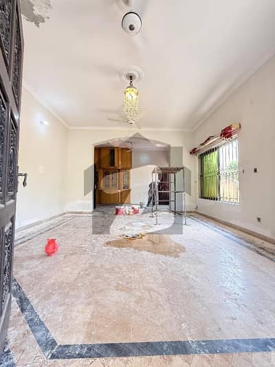 2 Kanal House Brand New Beautiful Luxury Modern Stylish Designer House Single Story With House With Lawn Available Gass Available