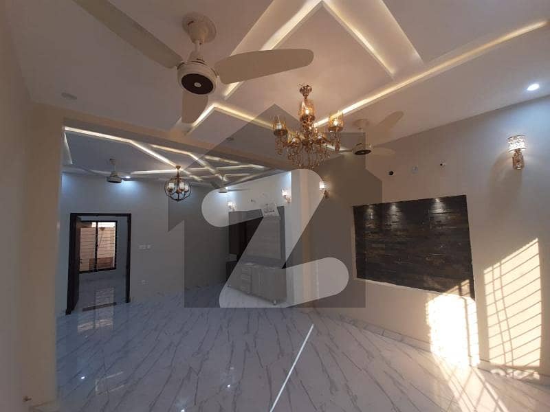 5 Marla New House Available For RENT 5 Marla New House Available For RENT