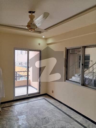 One Bedroom Apartment For Sale In Bahria Town Phase 1 Diamond Mall