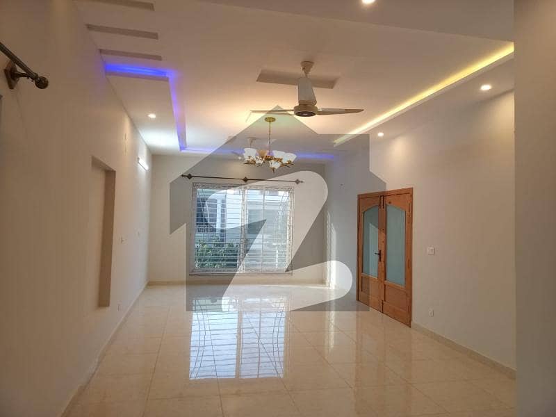 Upper Portion Available For Rent In I-8 Upper Portion Available For Rent In I-8