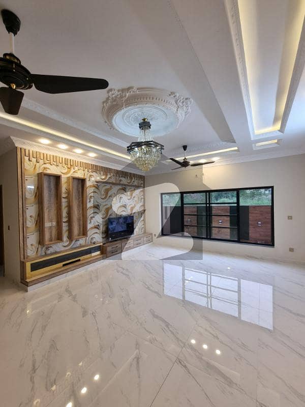 House for Sale. House for Sale.