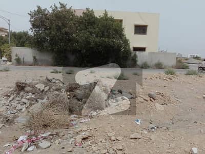 گلستانِِ جوہر ۔ بلاک 1 گلستانِ جوہر,کراچی میں 1 کنال رہائشی پلاٹ 6.75 کروڑ میں برائے فروخت۔