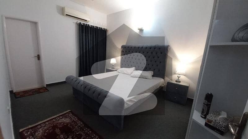 900 Square Feet Flat for rent in G-11 900 Square Feet Flat for rent in G-11