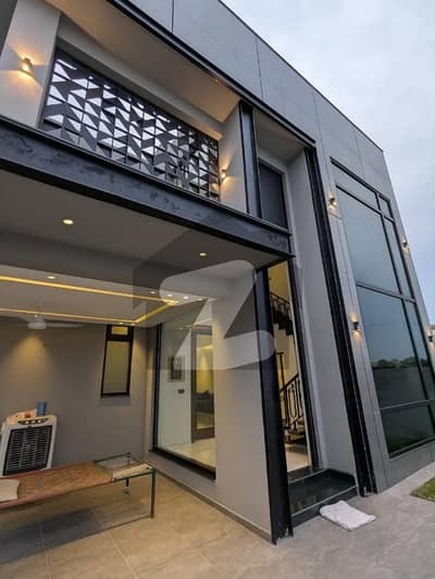 10 Marla Modern House for Sale