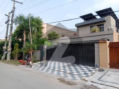 7 Marla brand new facing park house for sale