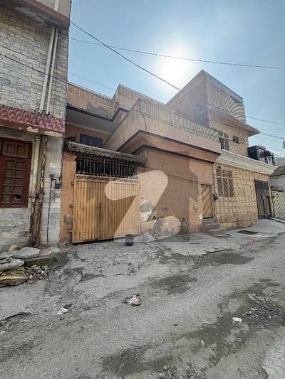 حیات آباد پشاور میں 5 کمروں کا 5 مرلہ مکان 2.15 کروڑ میں برائے فروخت۔