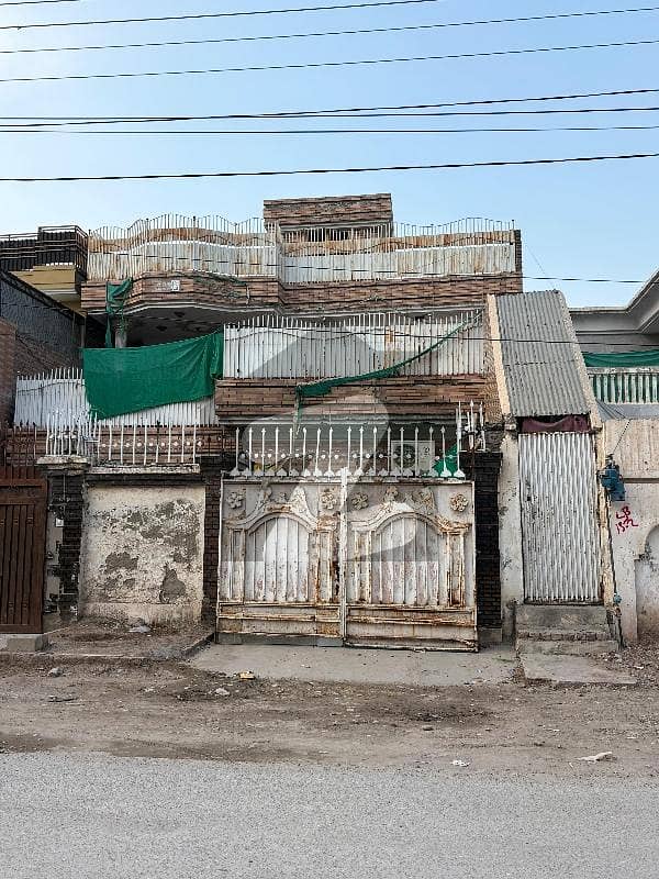 حیات آباد پشاور میں 6 کمروں کا 10 مرلہ مکان 3.8 کروڑ میں برائے فروخت۔ حیات آباد پشاور میں 6 کمروں کا 10 مرلہ مکان 3.8 کروڑ میں برائے فروخت۔