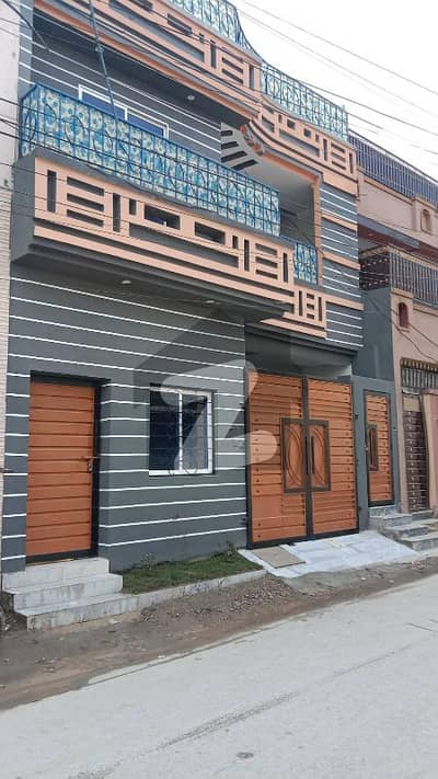 علی ولاز ورسک روڈ,پشاور میں 6 کمروں کا 4 مرلہ مکان 1.3 کروڑ میں برائے فروخت۔