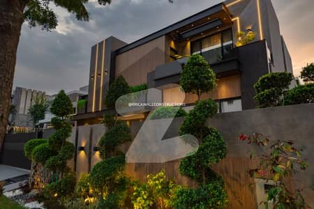 ڈی ایچ اے ڈیفینس لاہور میں 4 کمروں کا 10 مرلہ مکان 5.0 کروڑ میں برائے فروخت۔ ڈی ایچ اے ڈیفینس لاہور میں 4 کمروں کا 10 مرلہ مکان 5.0 کروڑ میں برائے فروخت۔