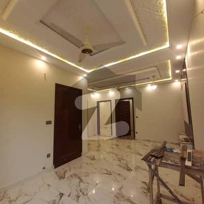Size 25x50 Full House For Rent In G-14-4