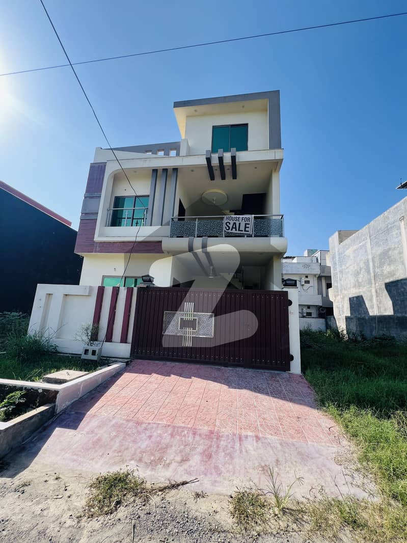 House for sale top location 50 feet street