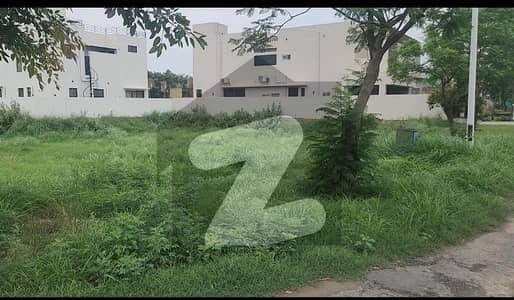 10 Marla Plot for Sale DHA Phase 7, Y Block (Lahore)