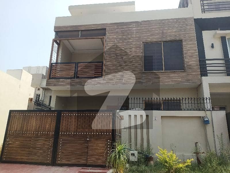 Beautifull 4.4 Marla House For Rent Beautifull 4.4 Marla House For Rent