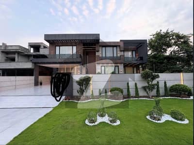 1 Kanal Awesome Upper Portion On Top Location For Rent in DHA Phase 7 Lahore