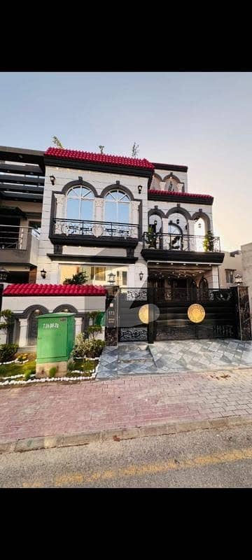 5 Marla Brand New House for Sale Prime Location in Jinnah Block Bahria Town Lahore