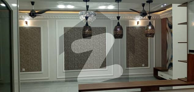 20 MARLA BEAUTIFULL NEW UPPER PORTION AVAILBLE FOR RENT