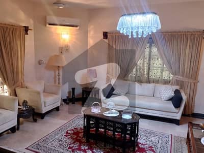 Well maintained House available for Sale Phase 6 Well maintained House available for Sale Phase 6