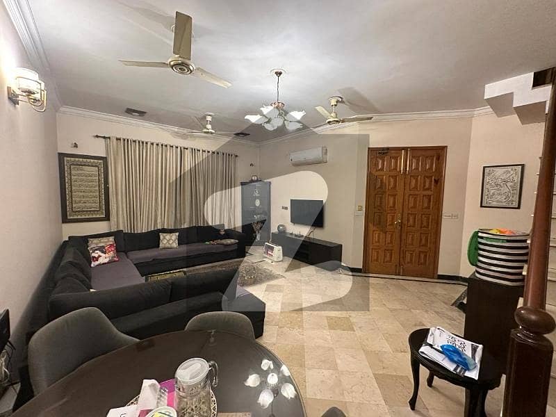 24 Marla House For Sale In I-8/3 24 Marla House For Sale In I-8/3