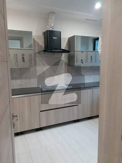 18 Gulberg by H&S