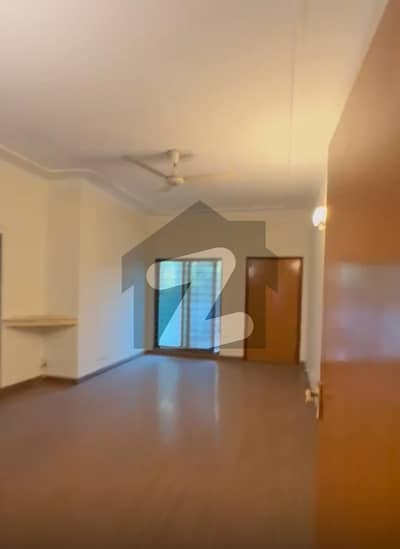 32 Marla Double Storey With Basement House Very Near To Main