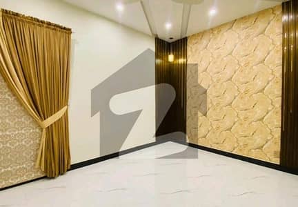 Get An Attractive House In Lahore Under Rs. 18000000