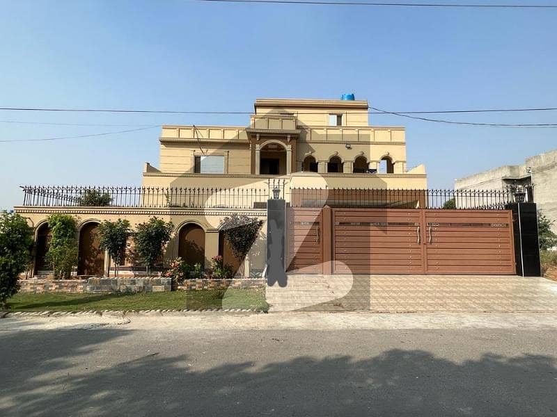 نشیمنِ اقبال فیز 2 نشیمنِ اقبال,لاہور میں 6 کمروں کا 1 کنال مکان 5.35 کروڑ میں برائے فروخت۔ نشیمنِ اقبال فیز 2 نشیمنِ اقبال,لاہور میں 6 کمروں کا 1 کنال مکان 5.35 کروڑ میں برائے فروخت۔