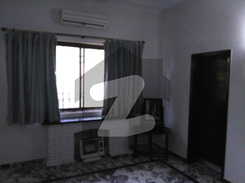 UPPER PORTION FOR RENT IN F-7 UPPER PORTION FOR RENT IN F-7