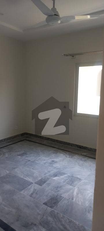 Kanal Uper Portion Available For Rent In F 15 Islamabad