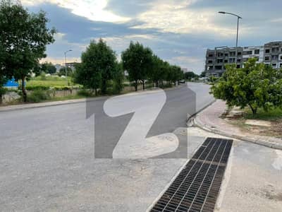 ٹاپ سٹی 1 - بلاک آئی ٹاپ سٹی 1,اسلام آباد میں 1 کنال رہائشی پلاٹ 2.35 کروڑ میں برائے فروخت۔