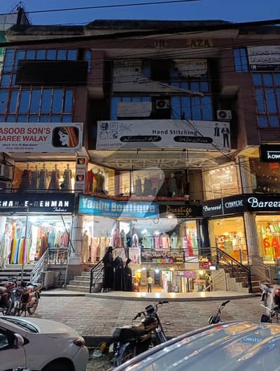 کمرشل مارکیٹ راولپنڈی میں 0 مرلہ دکان 17.99 لاکھ میں برائے فروخت۔