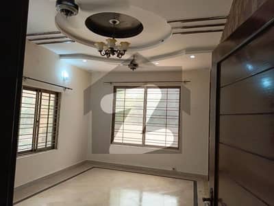 Upper Portion 3 bed available For Rent
