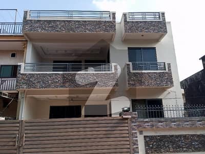 *G,8/2- 6 MARLA FULL HOUSE FOR RENT 3 BED 2 BATH DD BEST LOCATION NAYER TO PARK MOSQUE MARKET RENT 1,20,000*