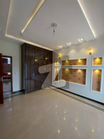 20 MARLA UPPER PORTION FOR RENT IN ENGINEERING TOWN HOUSING SOCIETY #ACCOMMODATION 03_BED 01_KITCHEN 01_TV LOUNGE 03_WASH ROOM 01_STORE CONTECT US FOR MORE INFORMATION. 20 MARLA UPPER PORTION FOR RENT IN ENGINEERING TOWN HOUSING SOCIETY #ACCOMMODATION 03_BED 01_KITCHEN 01_TV LOUNGE 03_WASH ROOM 01_STORE CONTECT US FOR MORE INFORMATION.