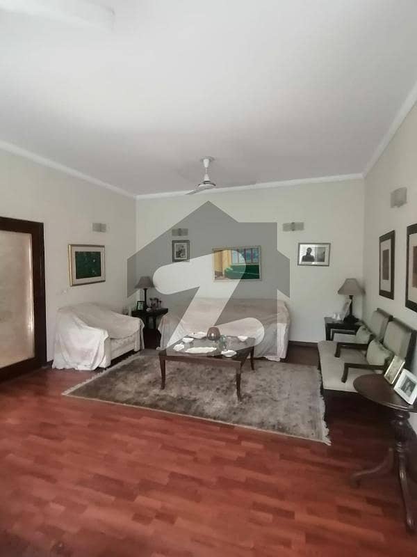 Gulberg 12 Marla House Is Available For Sale. Gulberg 12 Marla House Is Available For Sale.