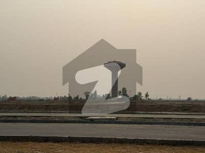 K Block 10Marla Plot Available For sale On Ground Carpet Road Near Facing Park Commercial Near 300fit Road Main CBD Commercial