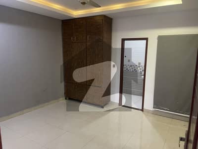 Elegant 2 Bedroom Corner Apartment