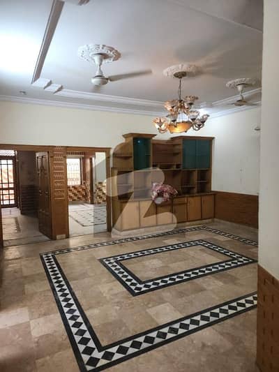 NEAT AND CLEAN Ground Floor and lower Ground with All Facilities Near MARKAZ(gas Avlb)
