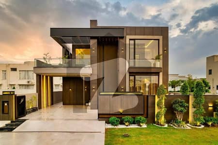 20 MARLA BRAND NEW LUXREY UPPER PORTION IN DHA PHASE 7