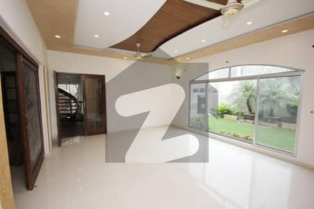1 Kanal Slightly Used House For Rent In DHA Phase 3 Lahore.