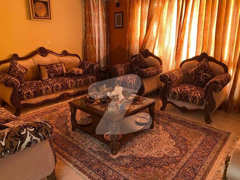 500 SQUARE YARDS ULTRA MODERN FURNISHED BUNGALOW