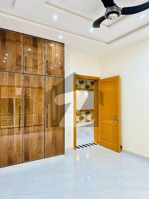 4 Marla Beautiful Location House Near To Markaz And Family Park