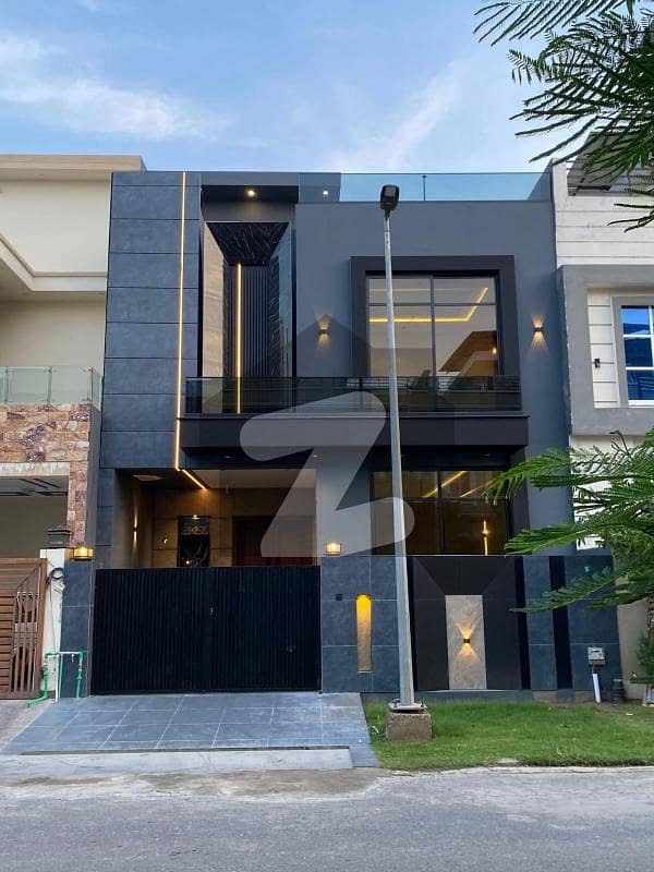 5 Marla Spacious & Modern House for Sale