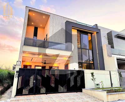 Top Quality 8 Marla Designer House In B-17