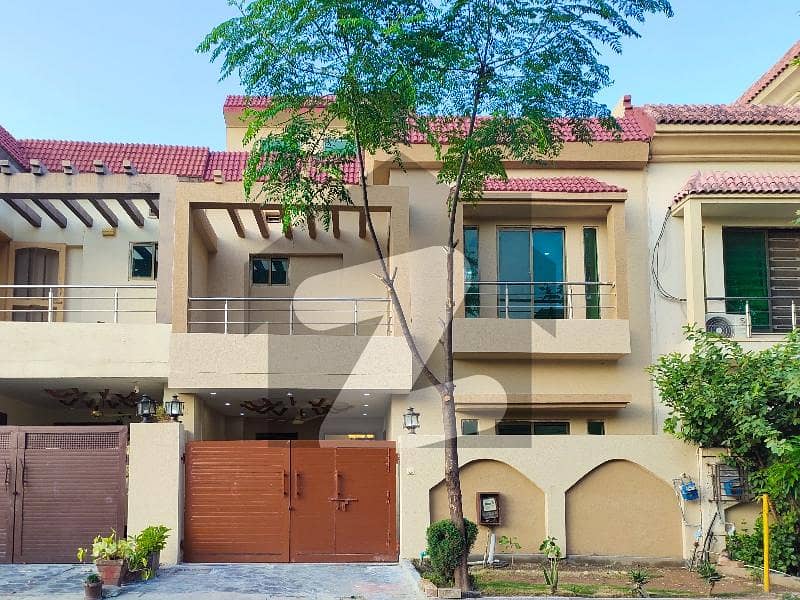 5 Marla Solid Used House 3 Bedrooms 5 Marla Solid Used House 3 Bedrooms