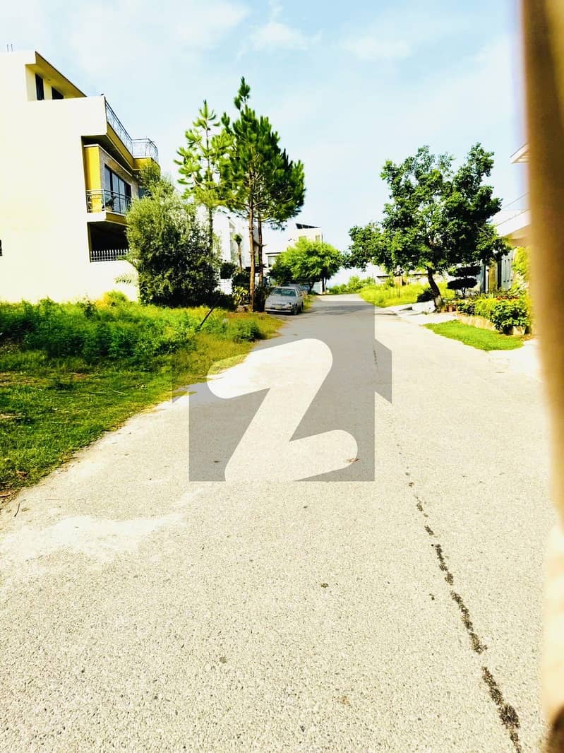 25x40 PLOT FOR SALE MARGLLA FACE 25x40 PLOT FOR SALE MARGLLA FACE