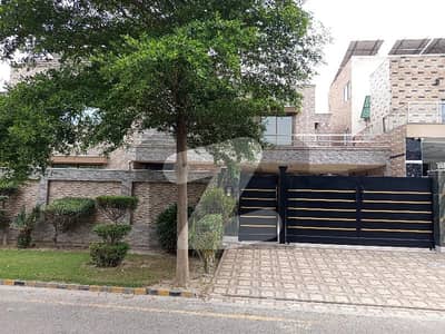 House For Grabs In 15 Marla Sitara Sapna City